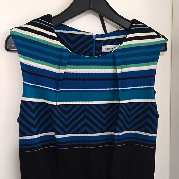 Dress - Picture 2 of 4